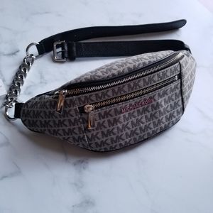 NWT Michael Kors Logo Belt Bag